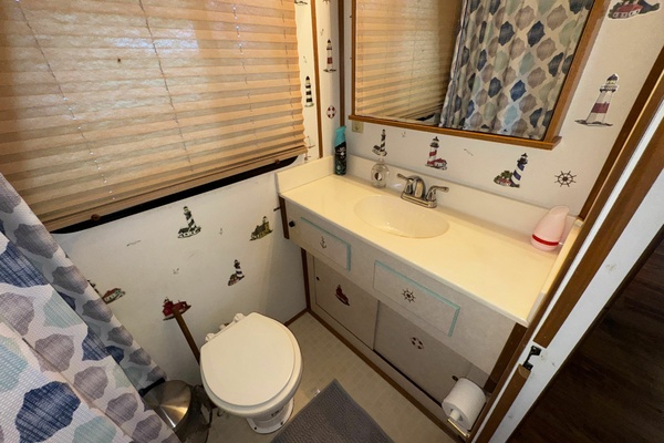 Aqua Holic III 47ft Gibson Yacht For Sale