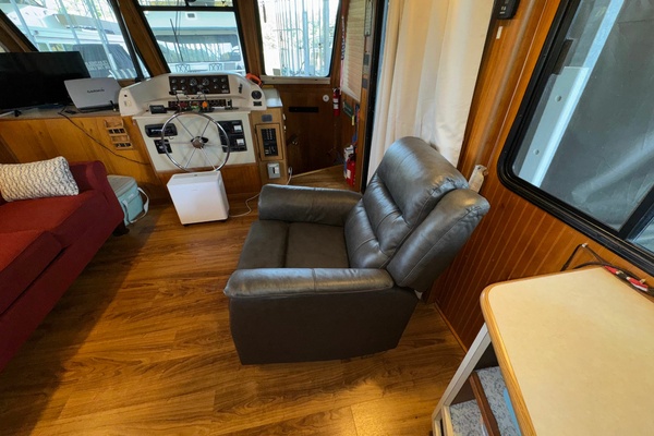 Aqua Holic III 47ft Gibson Yacht For Sale