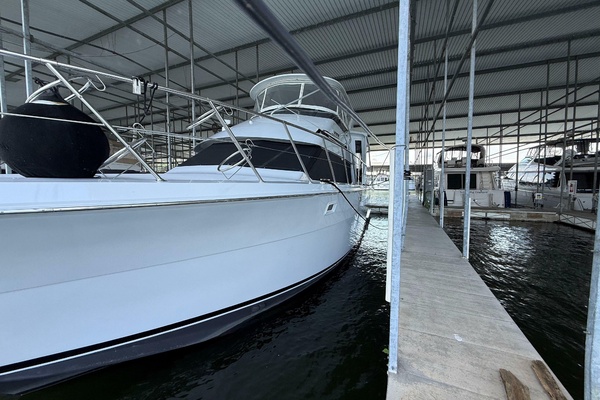 59ft Hatteras Yacht For Sale