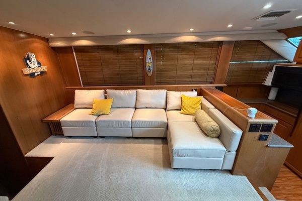 59ft Hatteras Yacht For Sale