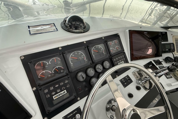 59ft Hatteras Yacht For Sale