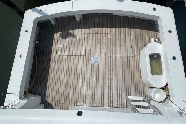1998 Viking 50