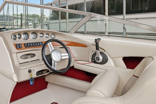 23ft Sea Ray Yacht For Sale