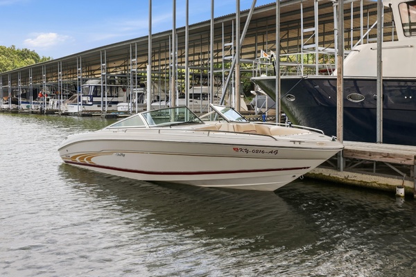 23ft Sea Ray Yacht For Sale