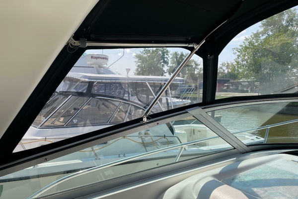 33ft Sea Ray Yacht For Sale