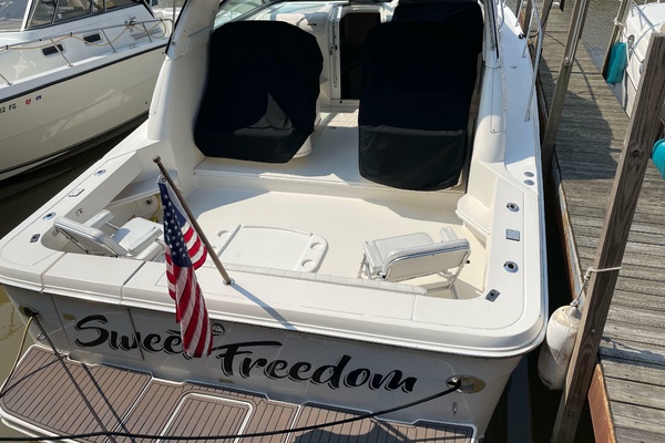 33ft Sea Ray Yacht For Sale