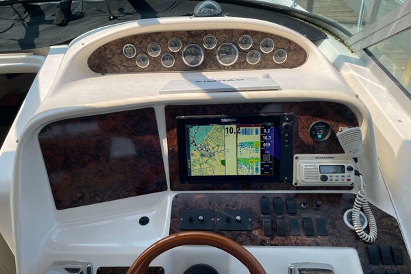 33ft Sea Ray Yacht For Sale