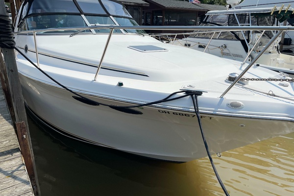 33ft Sea Ray Yacht For Sale