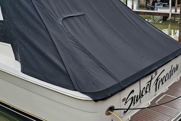 33ft Sea Ray Yacht For Sale