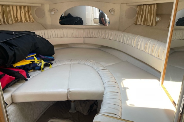 33ft Sea Ray Yacht For Sale