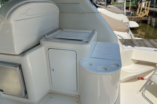 33ft Sea Ray Yacht For Sale