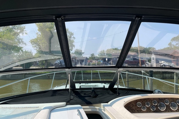 33ft Sea Ray Yacht For Sale