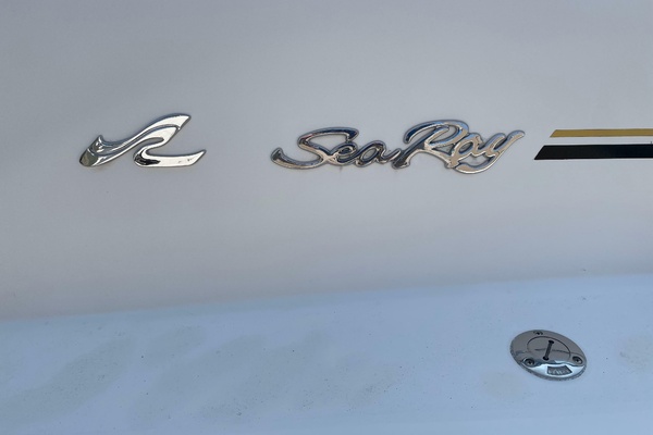 33ft Sea Ray Yacht For Sale