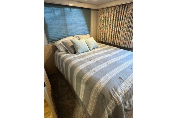 Fluid Decision 50ft Gibson Yacht For Sale