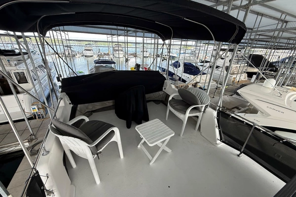 Photo of the 1995 Harbor Master 52 Wide Body