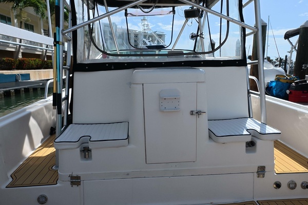 Island Girl 30ft Luhrs Yacht For Sale