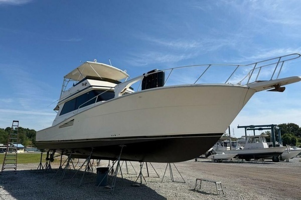 Viking 53 Convertible Yacht For Sale