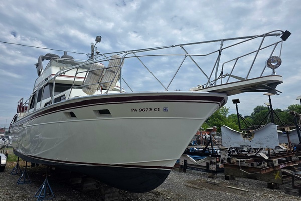 Memories 37ft Marinette Yacht For Sale