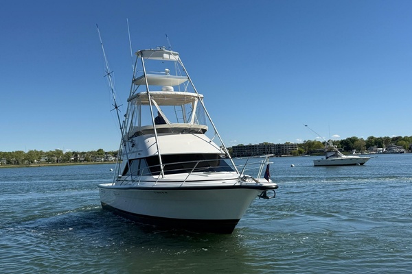 33ft Phoenix Yacht For Sale