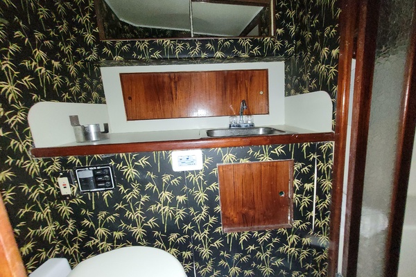 37ft Sunny Briggs Yacht For Sale