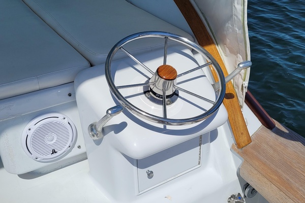 37ft Sunny Briggs Yacht For Sale