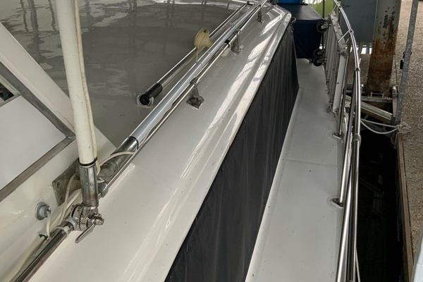 WEY PASS DUE III 41ft Hatteras Yacht For Sale