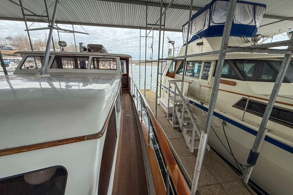 Hi Lady 60ft Burger Yacht For Sale
