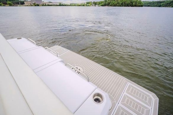 43ft Cruisers Yachts Yacht For Sale