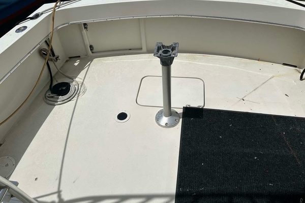 SLOW M OCEAN 36ft Hatteras Yacht For Sale