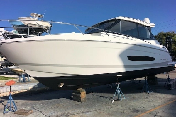 2022 Regal 36