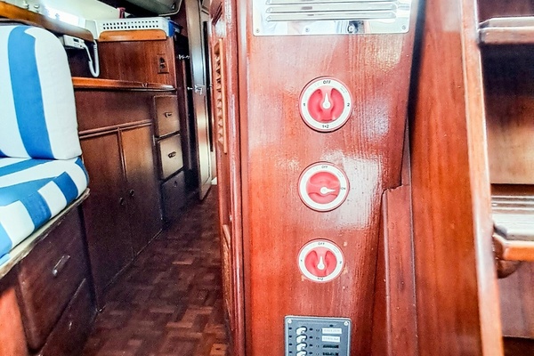 Super Mario 51ft Morgan Yacht For Sale