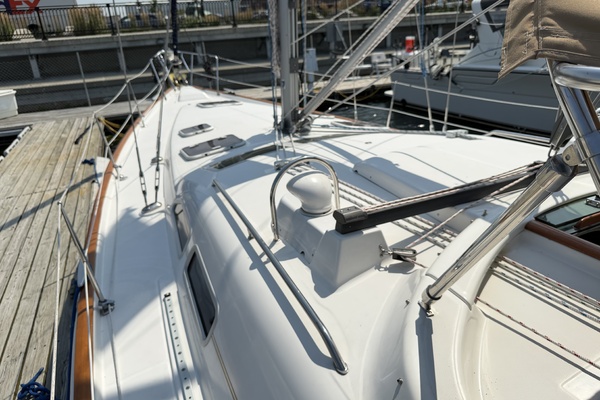 Adagio 42ft Beneteau Yacht For Sale