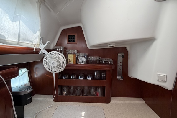 Adagio 42ft Beneteau Yacht For Sale
