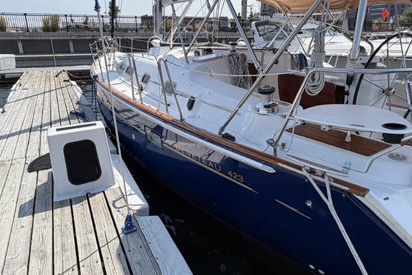 Adagio 42ft Beneteau Yacht For Sale