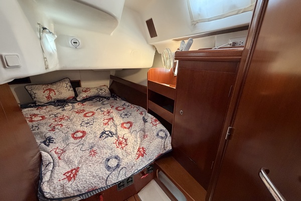 Adagio 42ft Beneteau Yacht For Sale