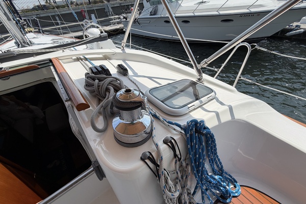 Adagio 42ft Beneteau Yacht For Sale