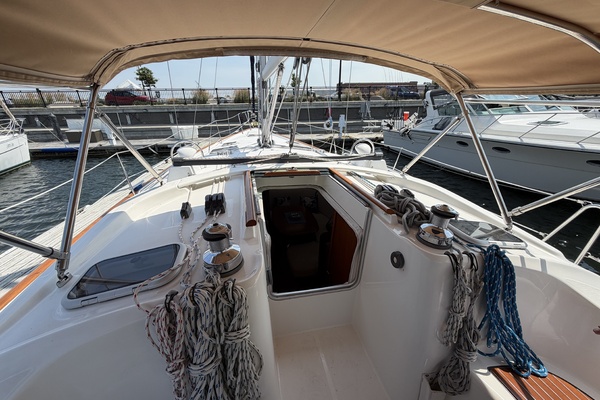 Adagio 42ft Beneteau Yacht For Sale