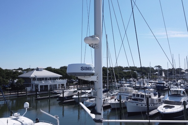 Paws  amp  Chill 42ft Hunter Yacht For Sale