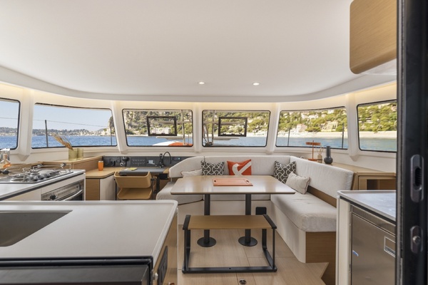 Annapolis ShowBoat 42ft Excess Yacht For Sale