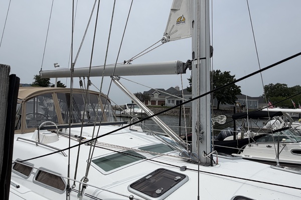 Perfect Day 3 42ft Beneteau Yacht For Sale