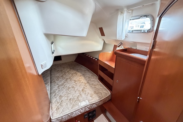 Perfect Day 3 42ft Beneteau Yacht For Sale