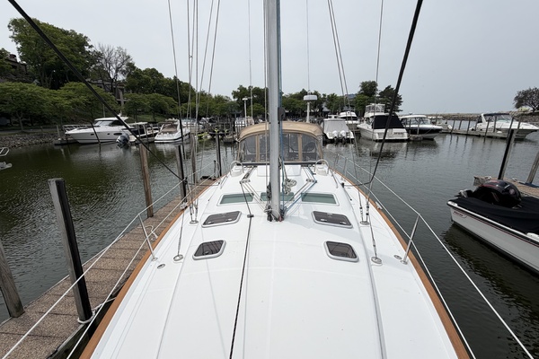 Perfect Day 3 42ft Beneteau Yacht For Sale