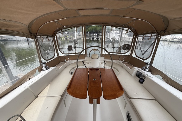 Perfect Day 3 42ft Beneteau Yacht For Sale