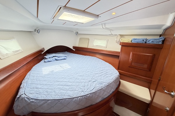 Perfect Day 3 42ft Beneteau Yacht For Sale