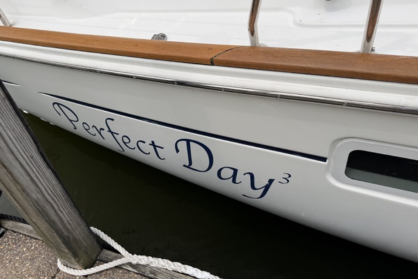 Perfect Day 3 42ft Beneteau Yacht For Sale