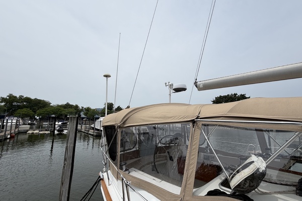 Perfect Day 3 42ft Beneteau Yacht For Sale