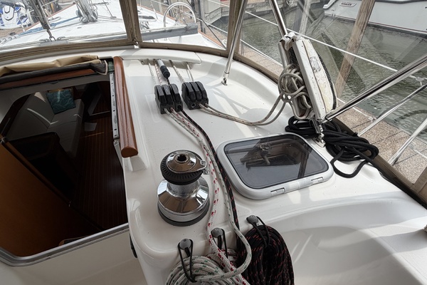 Perfect Day 3 42ft Beneteau Yacht For Sale