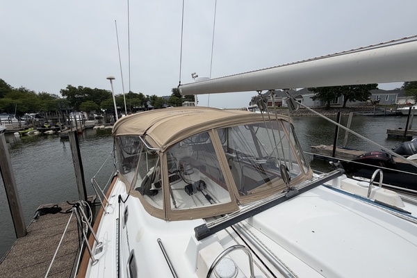 Perfect Day 3 42ft Beneteau Yacht For Sale