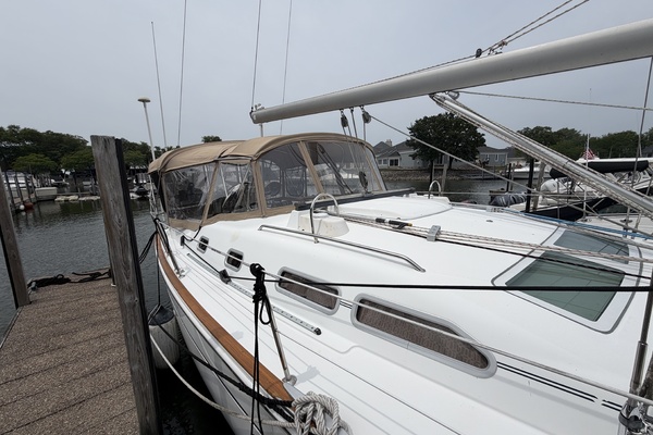 Perfect Day 3 42ft Beneteau Yacht For Sale