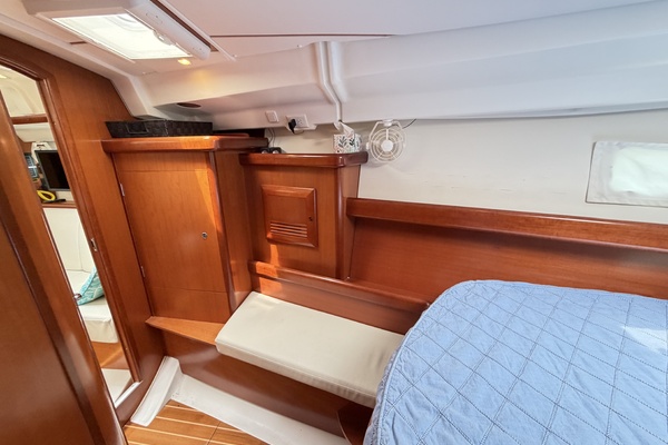 Perfect Day 3 42ft Beneteau Yacht For Sale